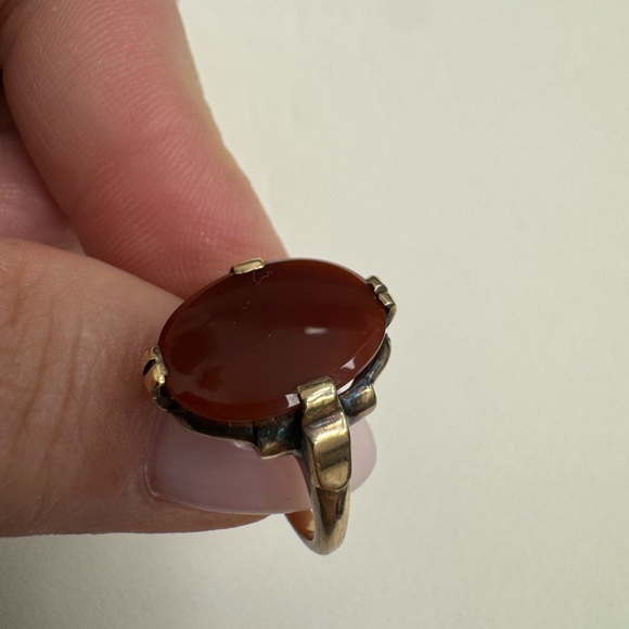 10K yellow gold and carnelian gemstone ring - Picture 12 of 13